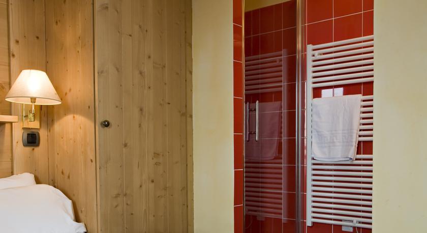 Chalets Montana Airelles ทีนเญอ ภายนอก รูปภาพ