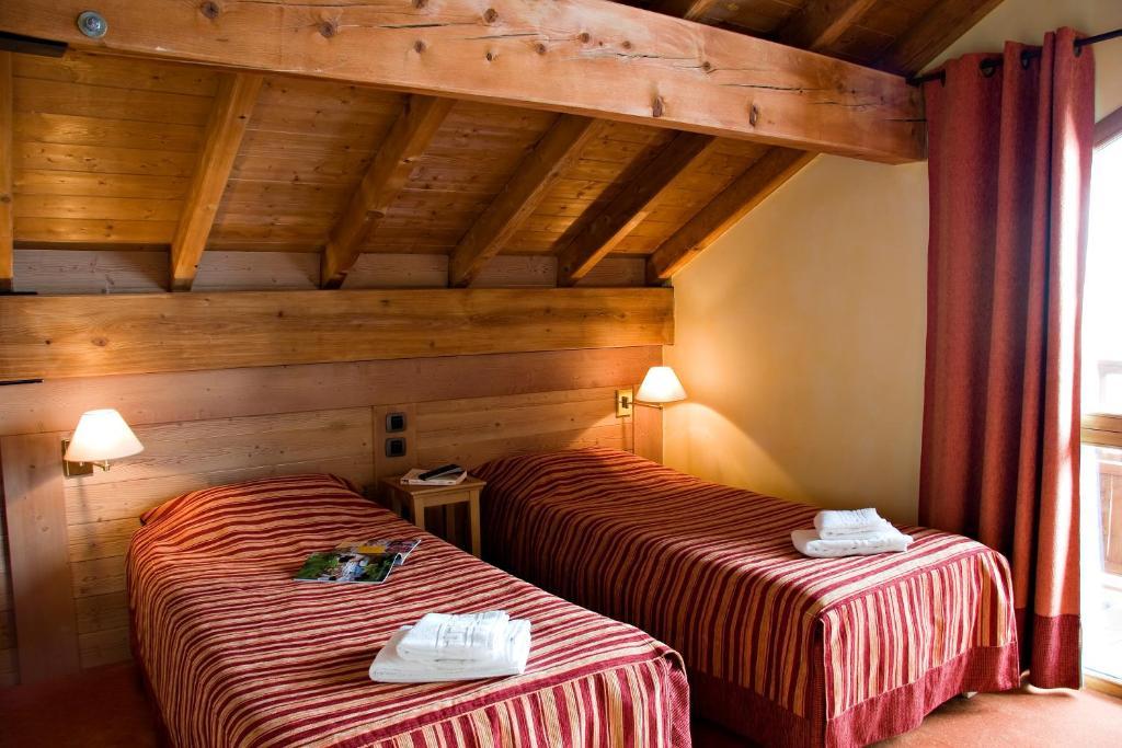 Chalets Montana Airelles ทีนเญอ ห้อง รูปภาพ