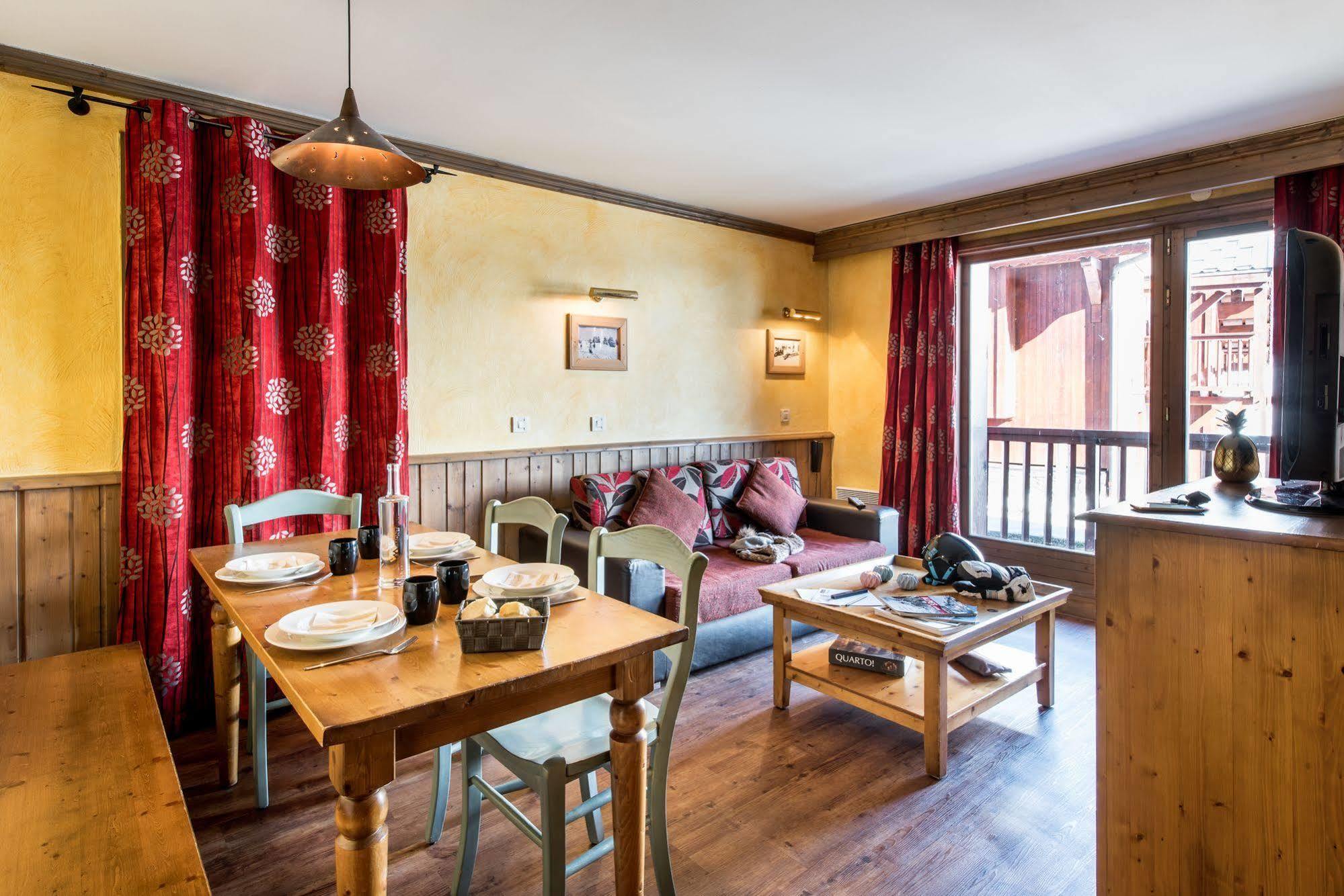 Chalets Montana Airelles ทีนเญอ ภายนอก รูปภาพ